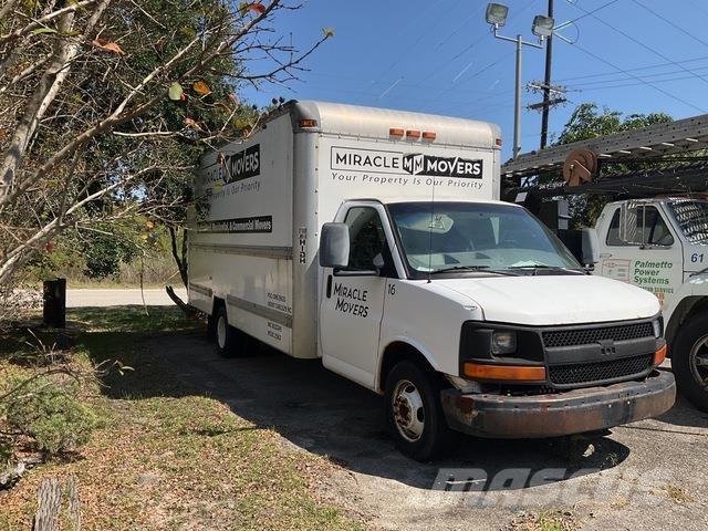 GMC Savana Sanduk kamioni