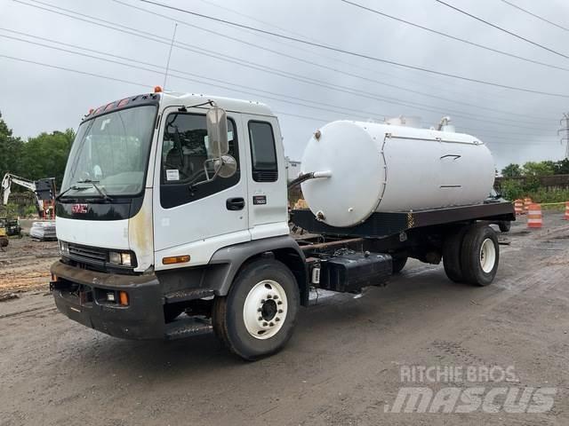 GMC T7500 Kamioni za vodu