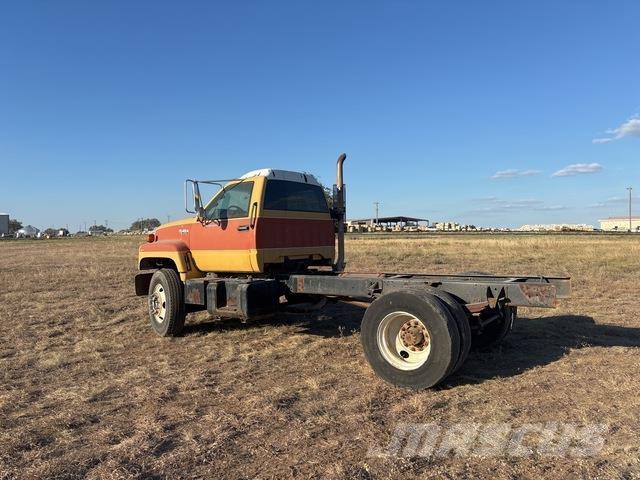 GMC Topkick Kabine i unutrašnjost