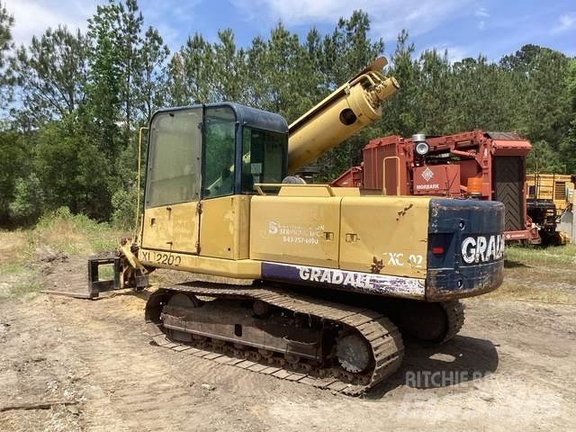 Gradall XL2200 Bageri guseničari