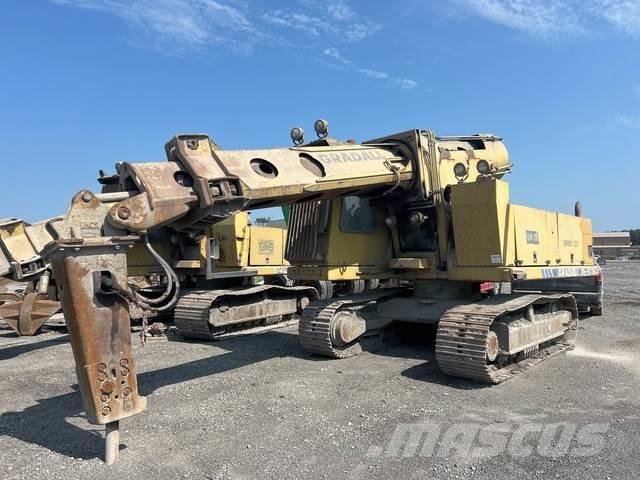 Gradall XL5210 Bageri guseničari