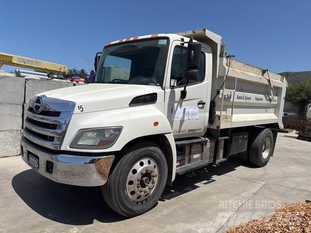 Hino  Kiperi kamioni