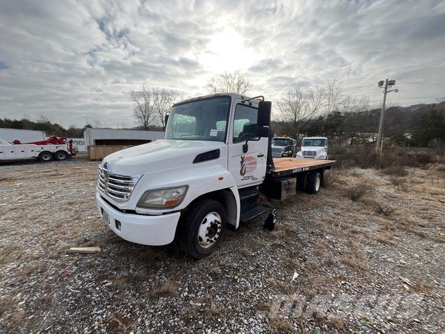 Hino 268 Šleperi za vozila