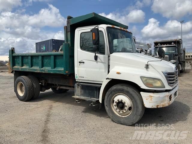 Hino 338 Kiperi kamioni