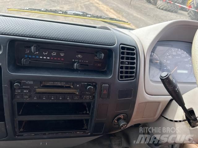 Hino Dutro Kamioni sa otvorenim sandukom