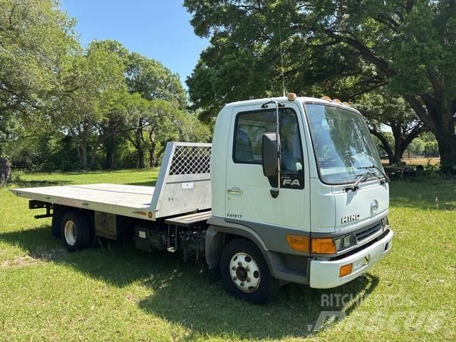 Hino FA1517 Šleperi za vozila