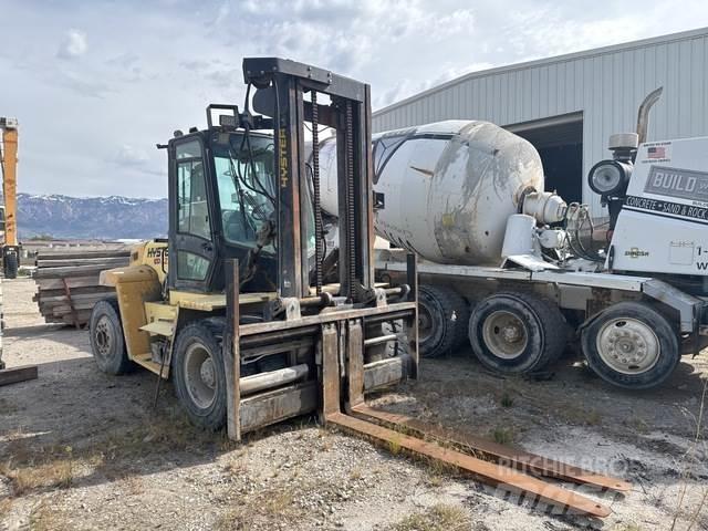 Hyster H210HD Vanterenski viljuškar