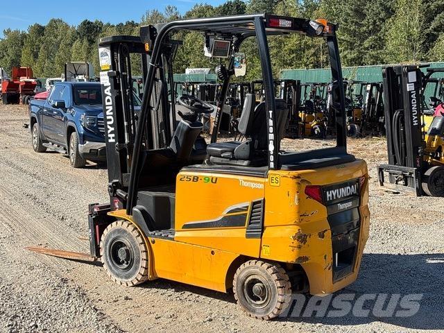Hyundai 25B-9U Električni viljuškari