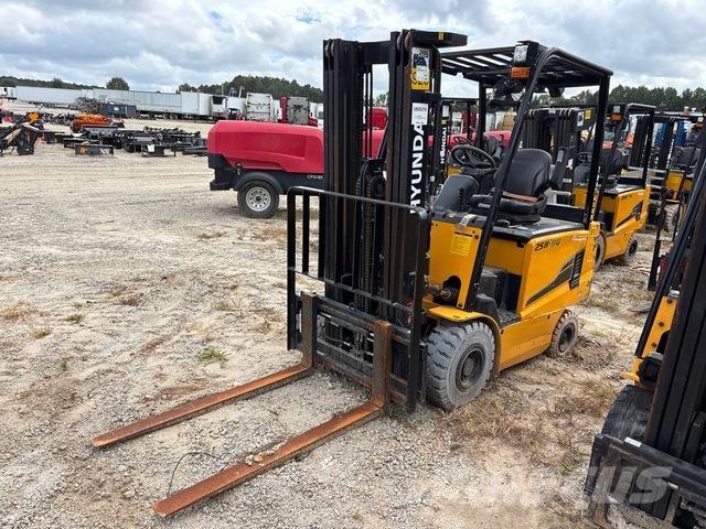 Hyundai 25B-9U Električni viljuškari