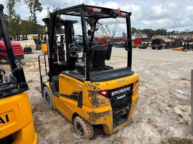 Hyundai 25B-9U Električni viljuškari