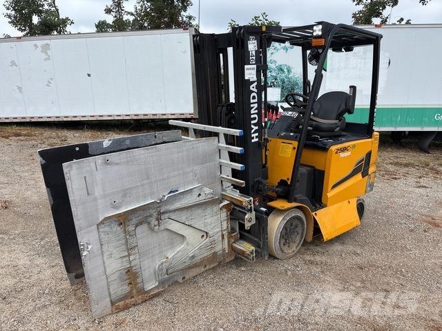 Hyundai 25BC-9 Električni viljuškari