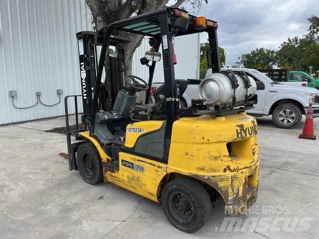 Hyundai 25L-7A Ostalo za građevinarstvo