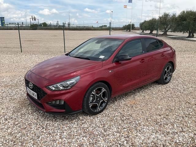 Hyundai i30 Automobili