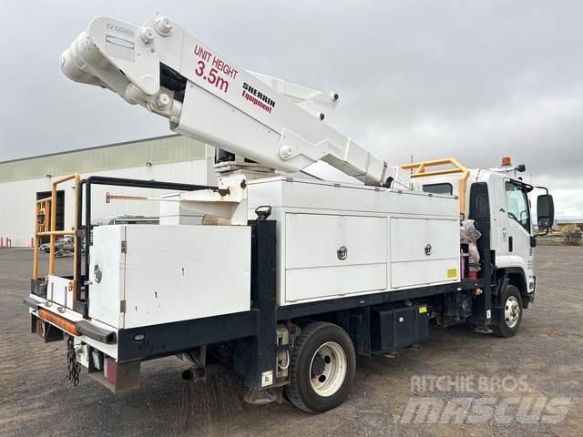 Isuzu FRR600 Auto korpe