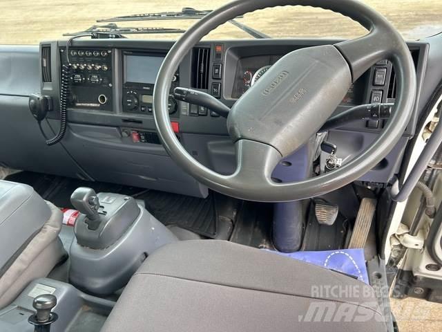 Isuzu FRR600 Auto korpe