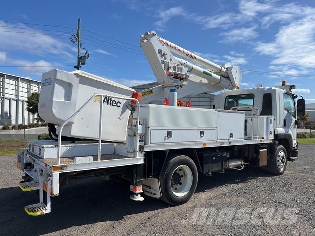 Isuzu FTR900 Auto korpe