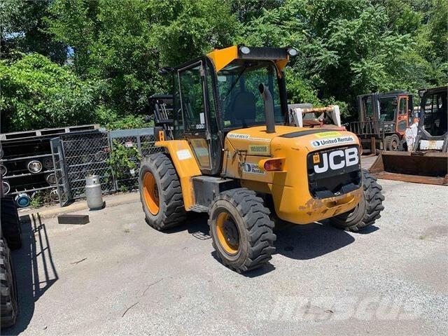 JCB 930-4 Vanterenski viljuškar