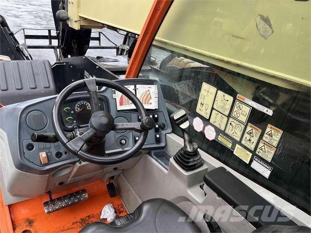 JLG 1055 Teleskopski viljuškari