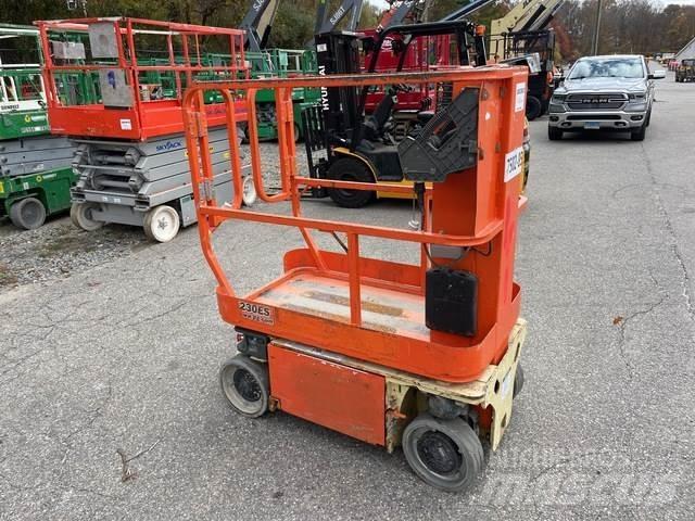JLG 1230ES Jarbolne penjajuće platforme