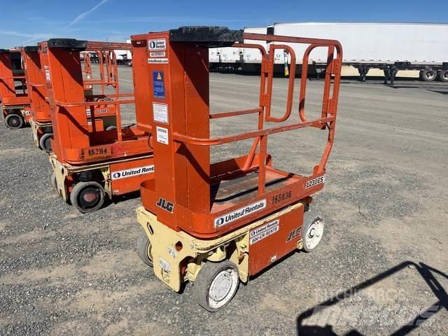 JLG 1230ES Jarbolne penjajuće platforme
