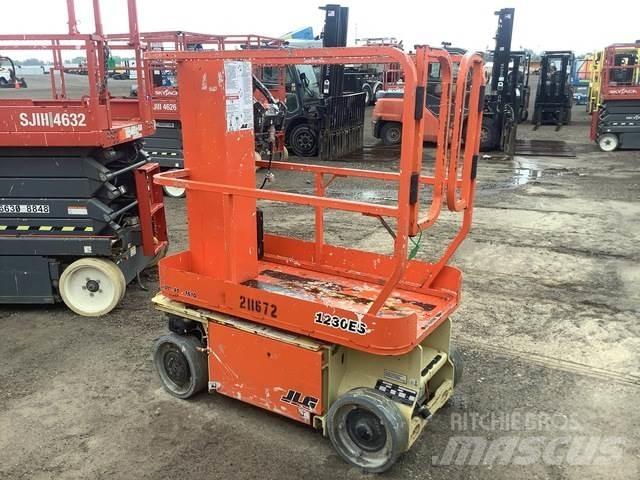 JLG 1230ES Jarbolne penjajuće platforme