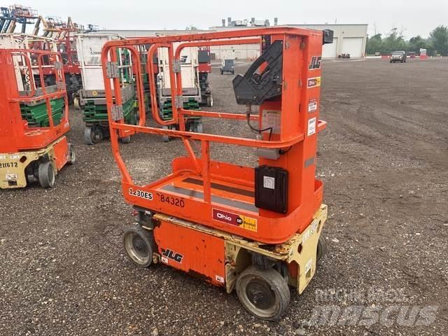 JLG 1230ES Jarbolne penjajuće platforme