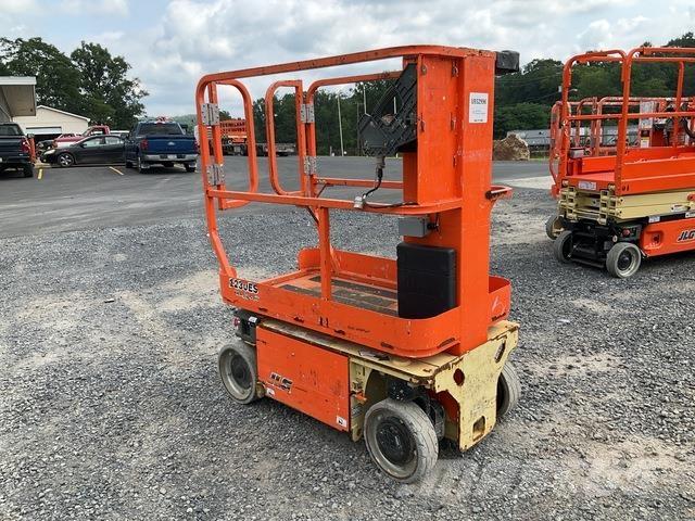 JLG 1230ES Jarbolne penjajuće platforme