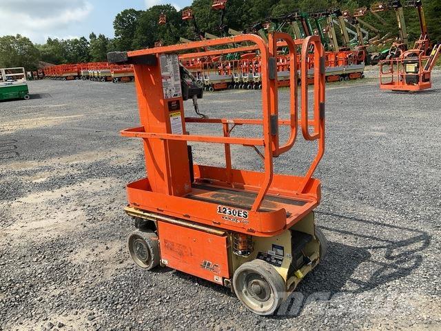 JLG 1230ES Jarbolne penjajuće platforme