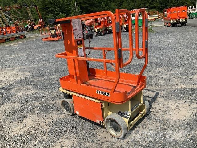 JLG 1230ES Jarbolne penjajuće platforme