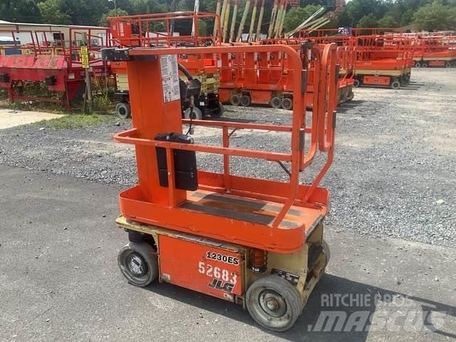 JLG 1230ES Jarbolne penjajuće platforme
