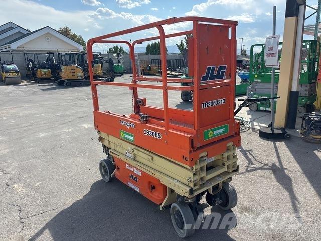 JLG 1930 ES Makazaste platforme