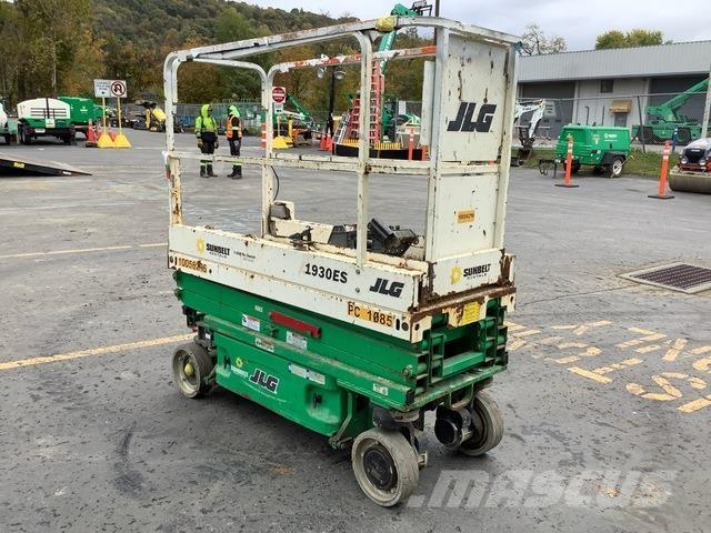 JLG 1930 ES Makazaste platforme