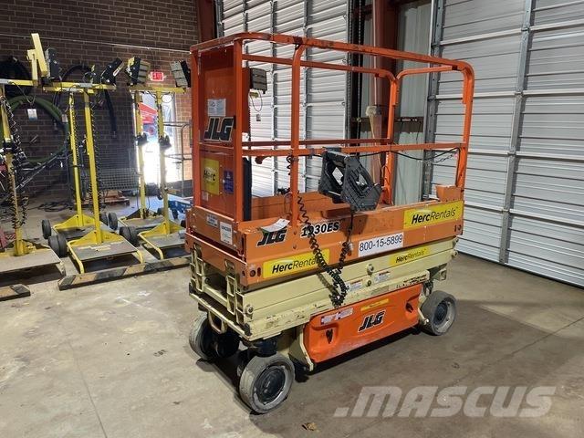 JLG 1930ES Makazaste platforme