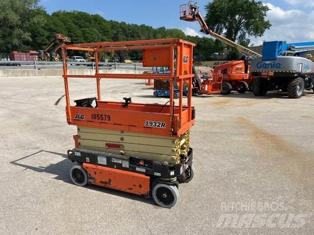 JLG 1932R Makazaste platforme