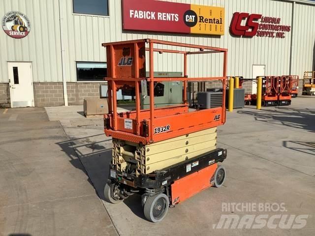 JLG 1932R Makazaste platforme