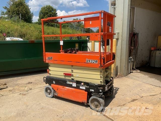 JLG 1932R Makazaste platforme