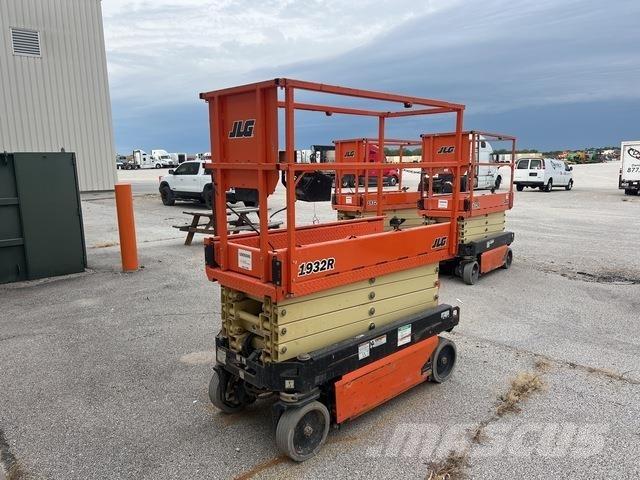 JLG 1932R Makazaste platforme