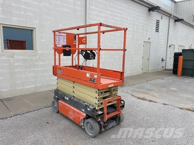 JLG 1932R Makazaste platforme