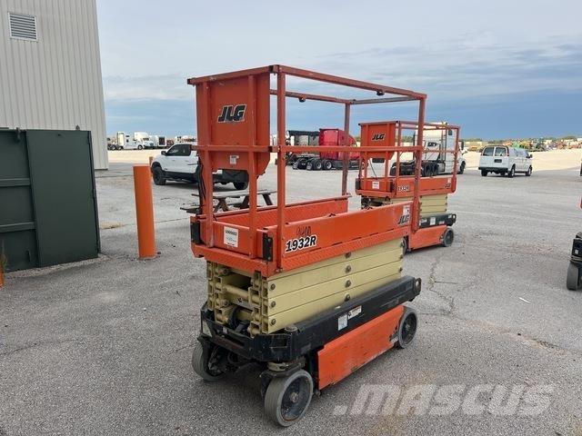 JLG 1932R Makazaste platforme