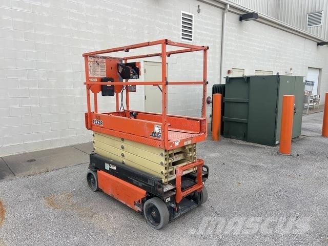 JLG 1932R Makazaste platforme