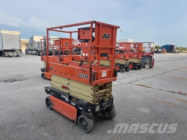 JLG 1932R Makazaste platforme