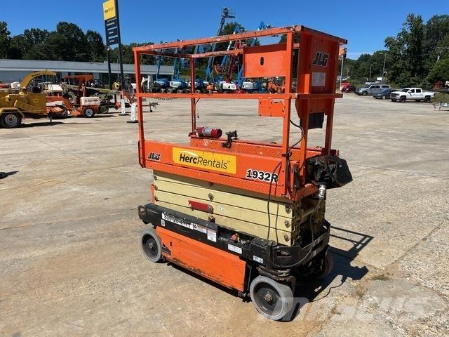 JLG 1932R Makazaste platforme