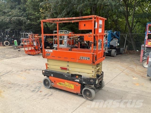 JLG 1932R Makazaste platforme