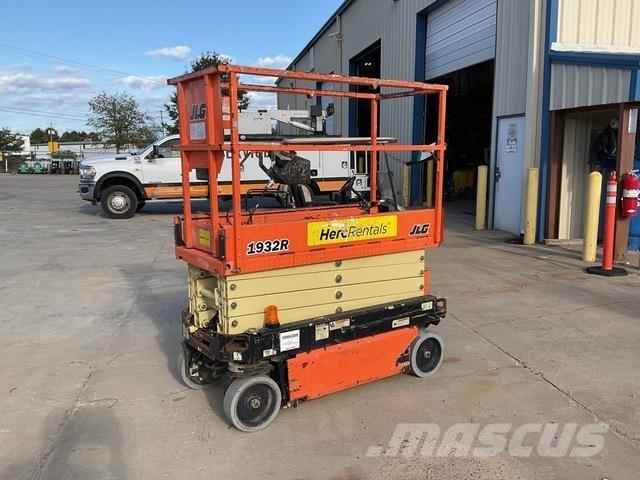 JLG 1932R Makazaste platforme