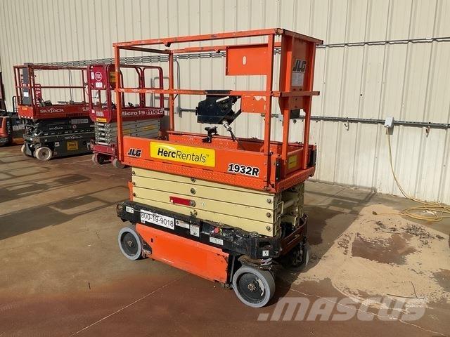 JLG 1932R Makazaste platforme