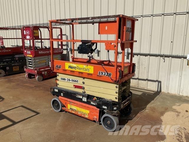 JLG 1932R Makazaste platforme