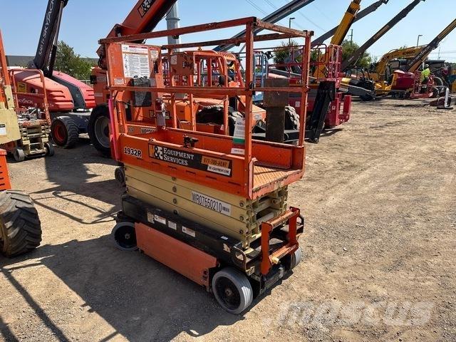 JLG 1932R Makazaste platforme