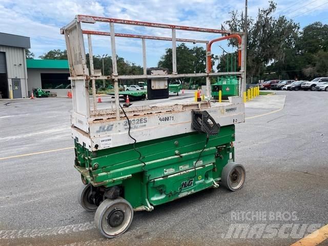 JLG 2032ES Makazaste platforme