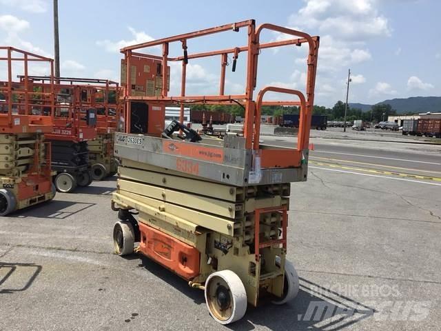 JLG 2630ES Makazaste platforme