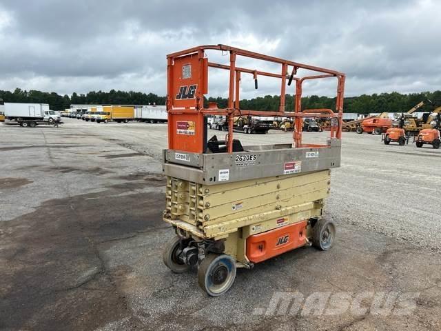 JLG 2630ES Makazaste platforme
